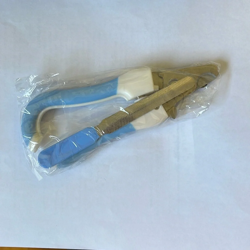 Nail Clippers w/ file
